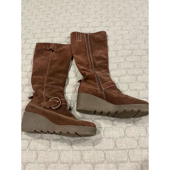 Ladies leather boots.  Size 8 1/2 by Aerosoles - Picture 1 of 6